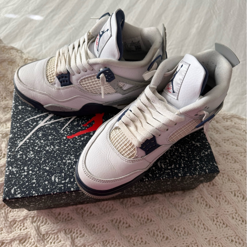 Nike Air Jordan Sneakers in White and Navy